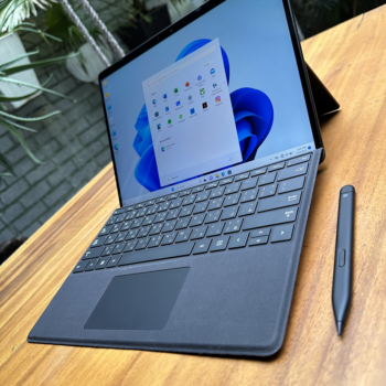 Surface Pro 8 Graphite Core i5