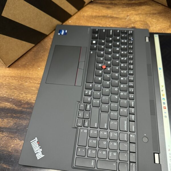 Laptop Lenovo Thinkpad T16 Gen 2 Core i5